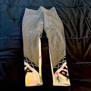 Stylish Gray and Multicolor Women’s Leggings